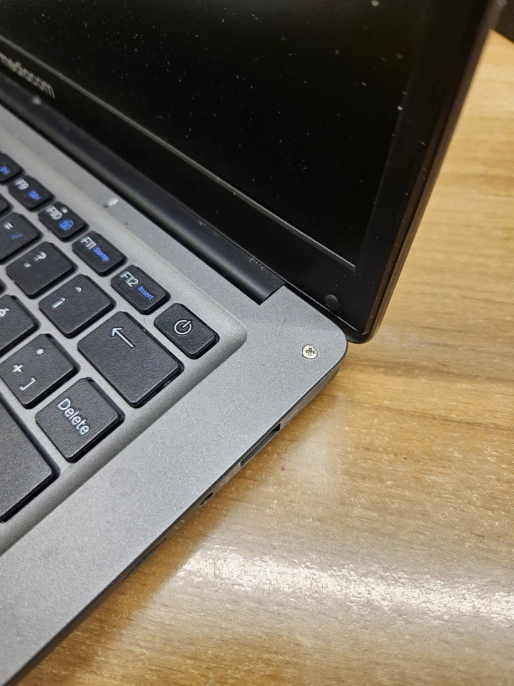 Mediacom SmartBook 145 - Intel Celeron - 4GB RAM - 32GB SSD - Immagine 4 di 4