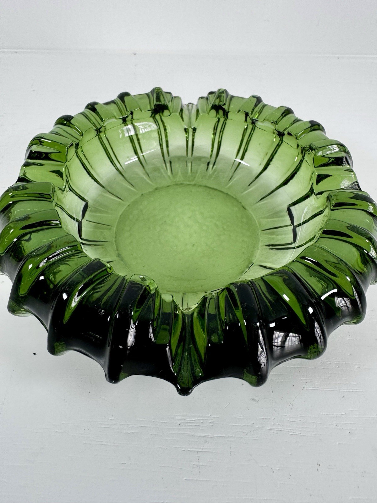 Vintage Emerald Green Glass Ashtray Mid Century Indiana Glass Catchall