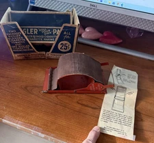 Vtg Brown & Williamson Tobacco Cigarette Roller BUGLER Thrift Kit W/ Box