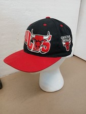 Vintage 90s Chicago Bulls Snapback Hat NBA Jordan Era Black Red Cap GGC
