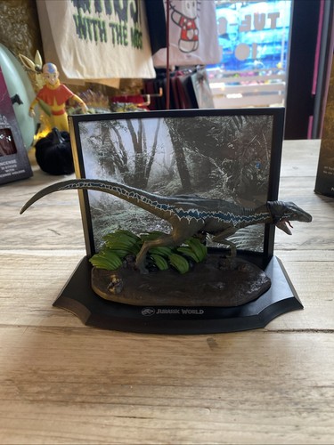 The Noble Collection Toyllectible Treasure Raptor Recon Blue - Imagen 1 de 7