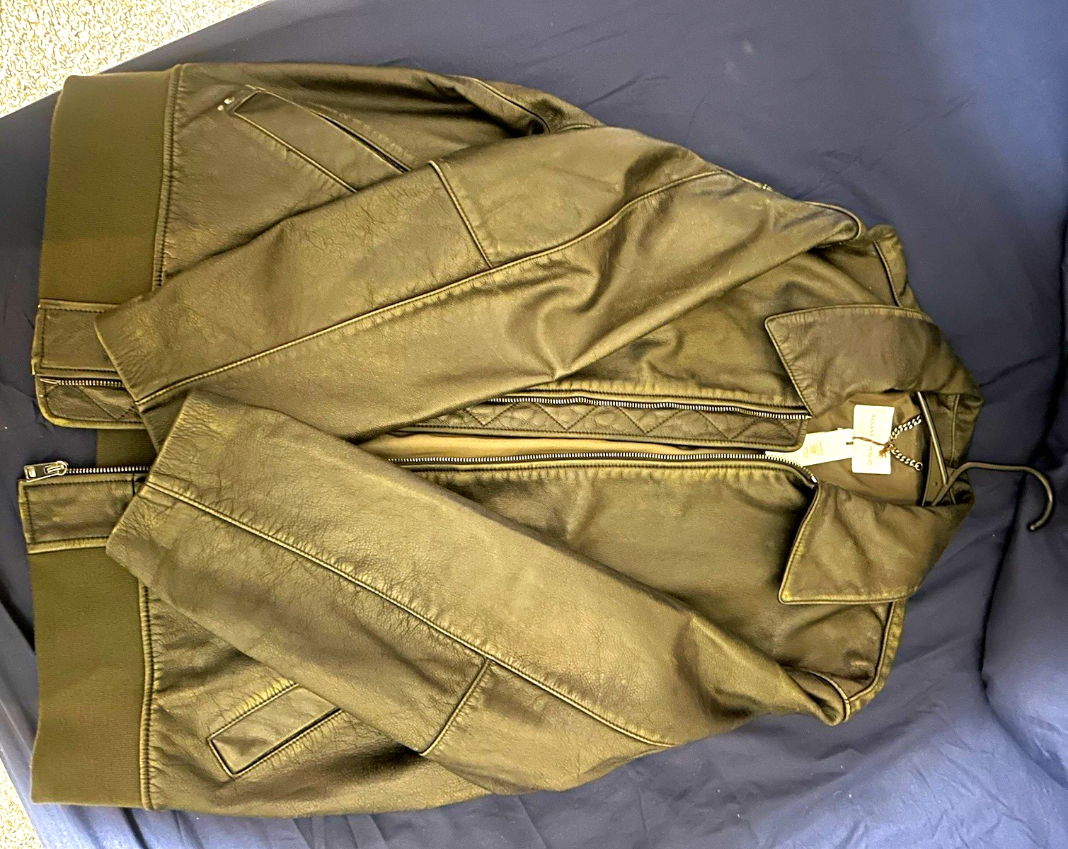 Banana republic Men's Brown Leather Bomber Jacket size L - product detail image 1