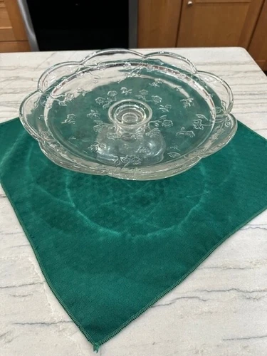 Anchor Hocking Cake Pedestal Plate Savannah Floral Design Vtg Clear Glass