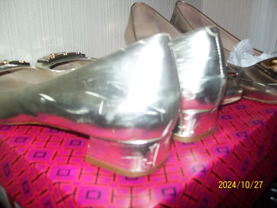 2 Tory Burch Gigi Gold Bundle Patent Leather Classic Pumps W/1.25” Block Heel - Image 4 of 4