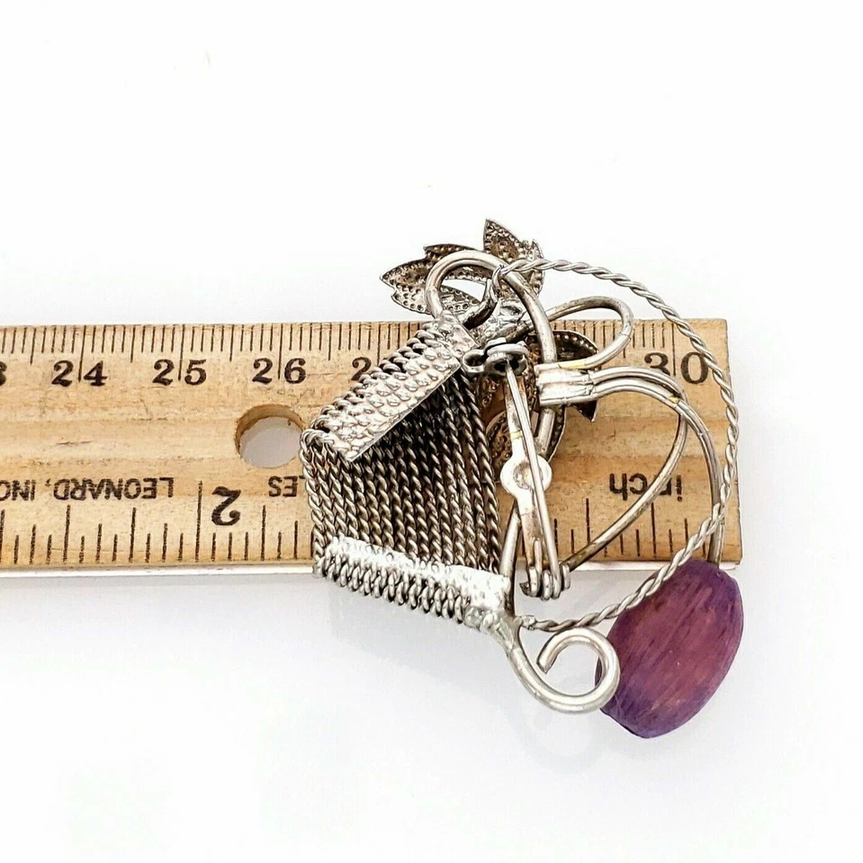 Mint Vintage Coro? Silver Tone Wirework Purple Dyed Wood Basket Brooch Pin - Image 4 of 4