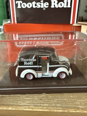 Matchbox Tootsie Roll Divco Milk Truck