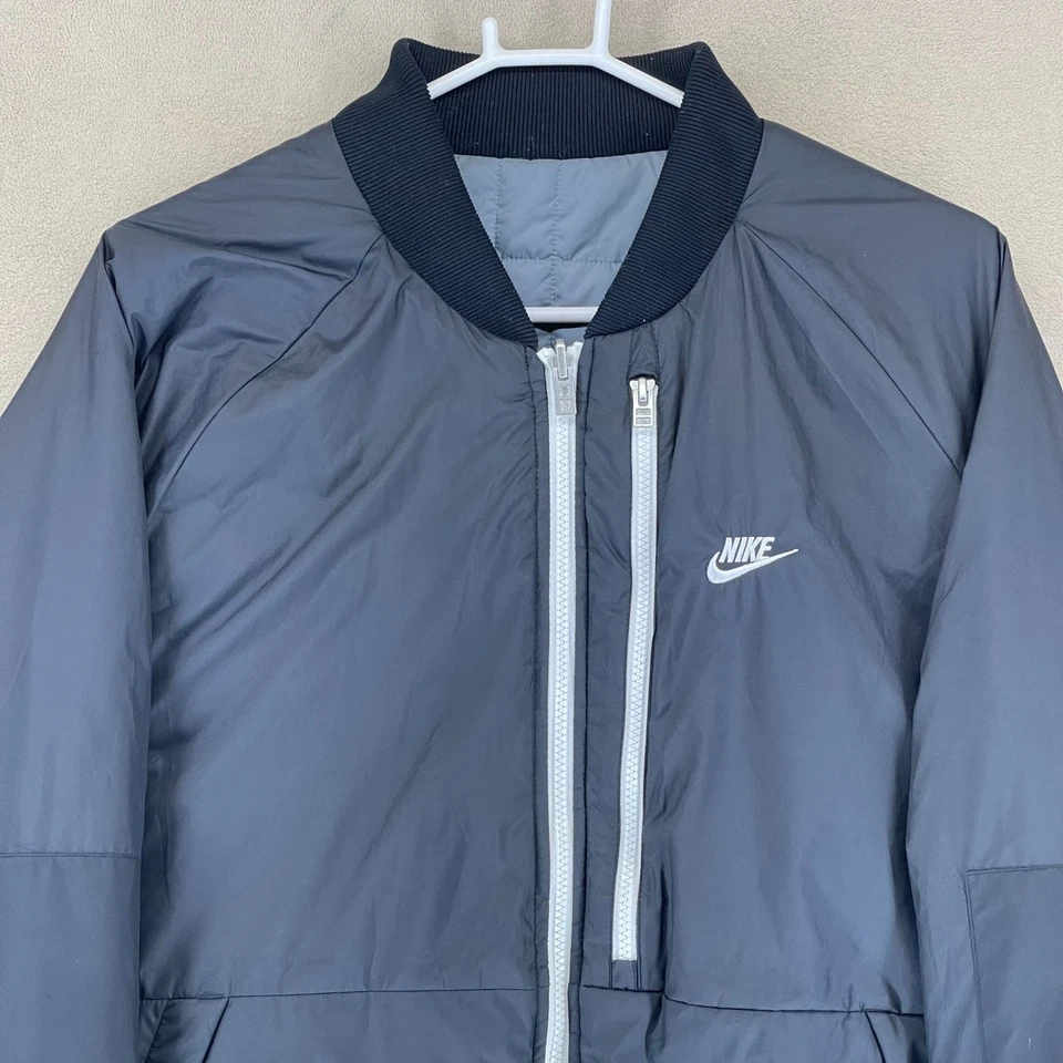 Chaqueta de bombardero reversible Nike Therma Fit Legacy para hombre negra gris XL cremallera completa Foto 2 de 4