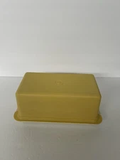 Vintage Tupperware Cheese Keeper 638-9 1 lb Golden Harvest W/Cream Base 639-12