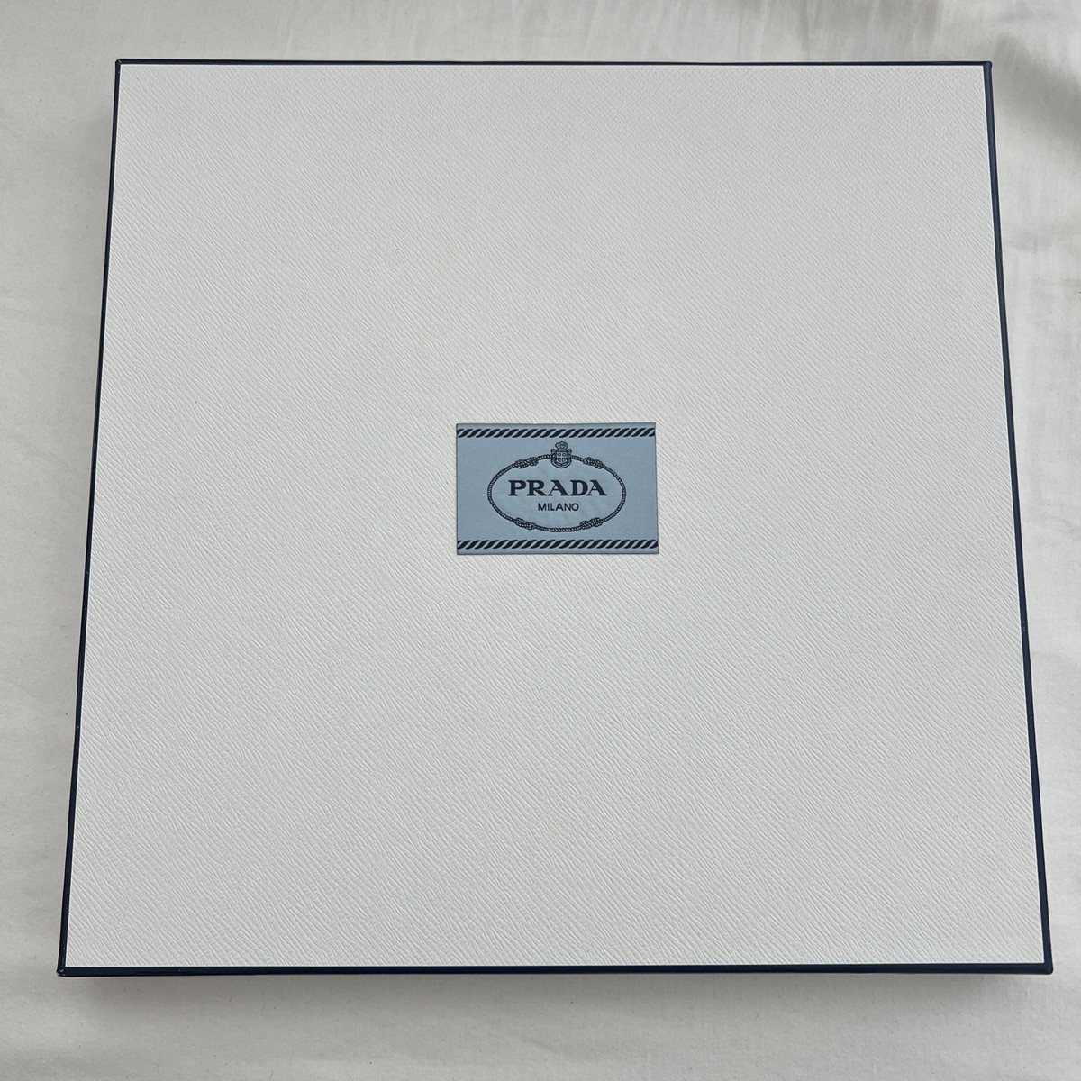 PRADA ホワイト ケース Prada Authentic White Empty Box 13.5x 13.5x 1.5 Inches | eBay