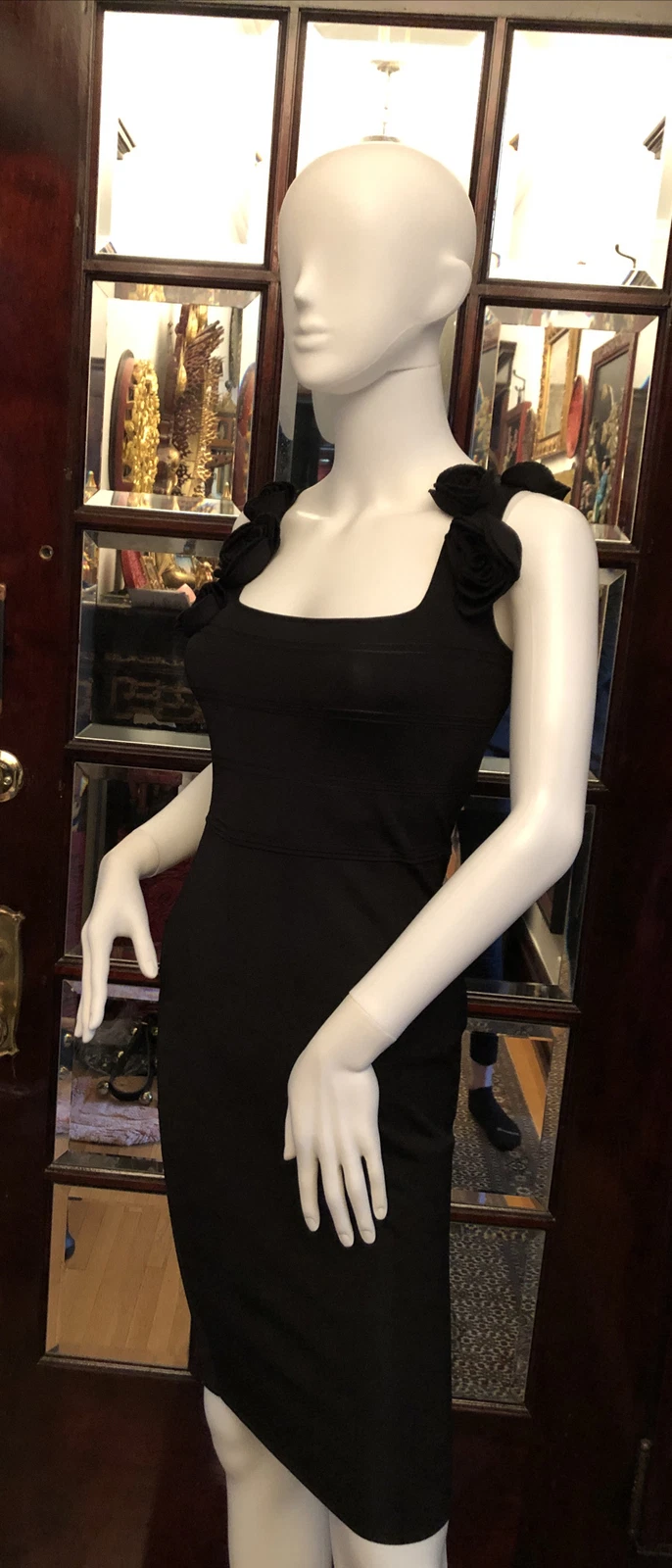 VALENTINO PICCOLO ABITO NERO CON ROSE