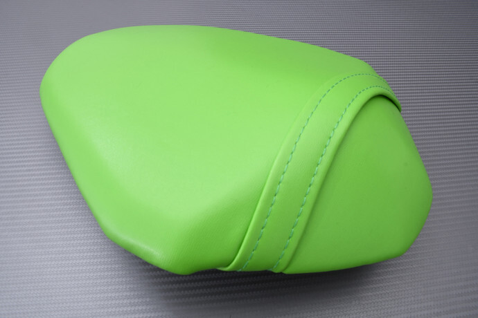 Siège arrière KAWASAKI Z800 selle passager verte pour balades et sorties duo
