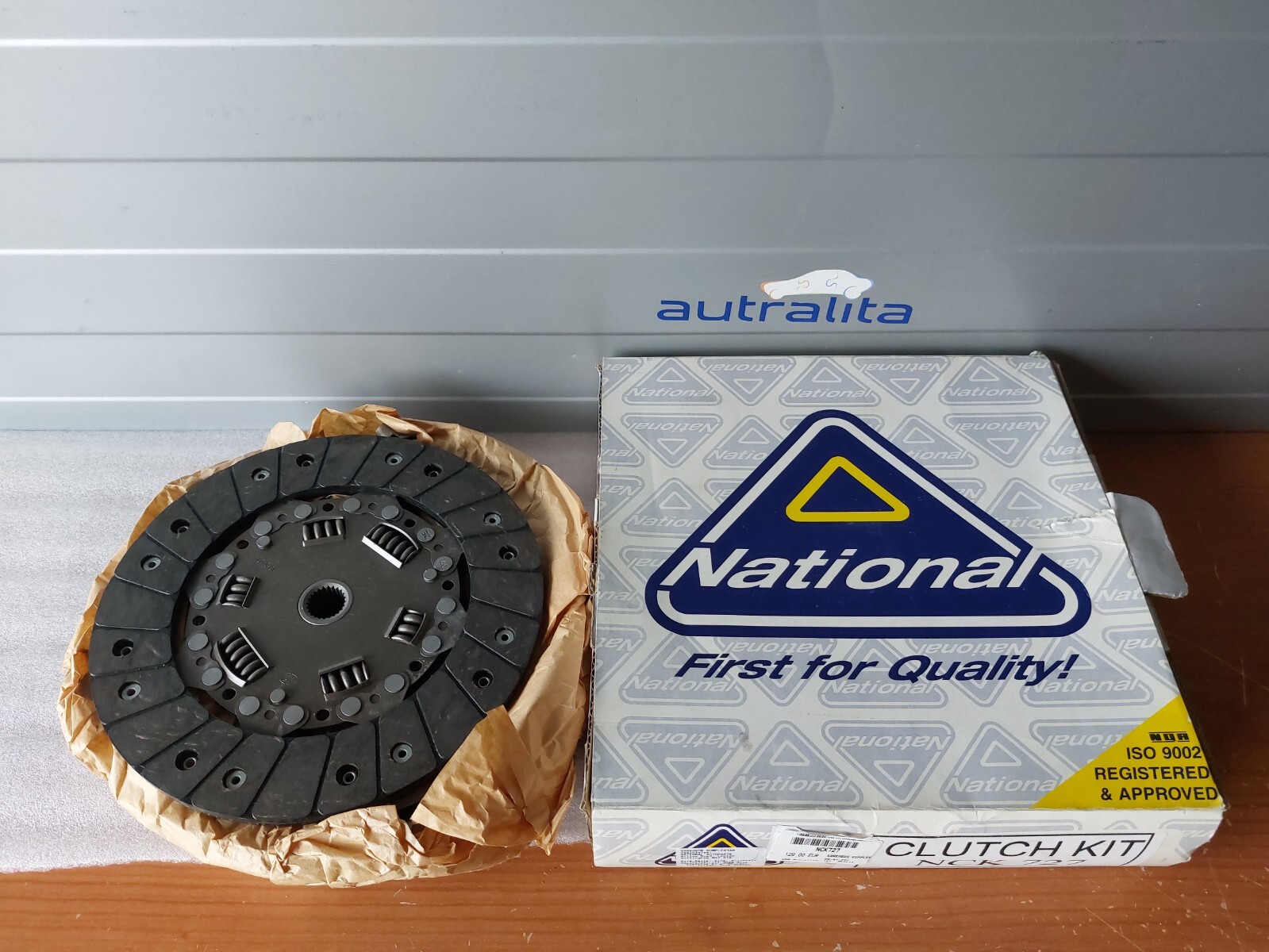 New National NCK727 Clutch Kit For Audi 80 B2, 100 C3, VW Passat 