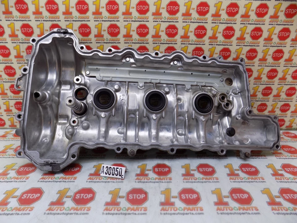 2017-2022 GMC CANYON RIGHT SIDE VALVE COVER 12690196 OEM - Image 2 of 4