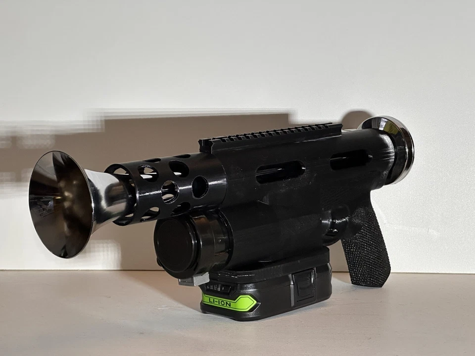Carbon Fiber Air Horn Gun.  LOUDEST HORN! Unique Design By Mrcaptainobviously - Image 4 of 4