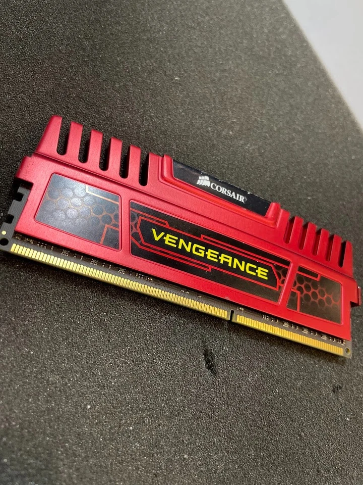 Corsair Vengeance DDR3 RAM 4Gb 2133Mhz CMZ16GX3M4X2133C11R Desktop Speicher #04 - Bild 3 von 3