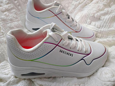 Skechers Women's Uno-Electric Lines Sneaker 9.5 white