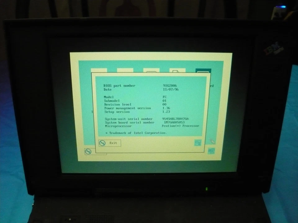 De colección 1995 IBM ThinkPad 755CX Pentium 75 40 MB RAM 1 GB SSD Paquete de accesorios Foto 3 de 4