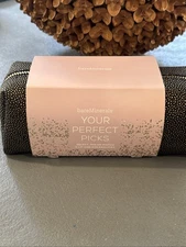 Bare minerals Pick You Favorite Gift Set. 4pc Gift Set . Queen Phylis, 