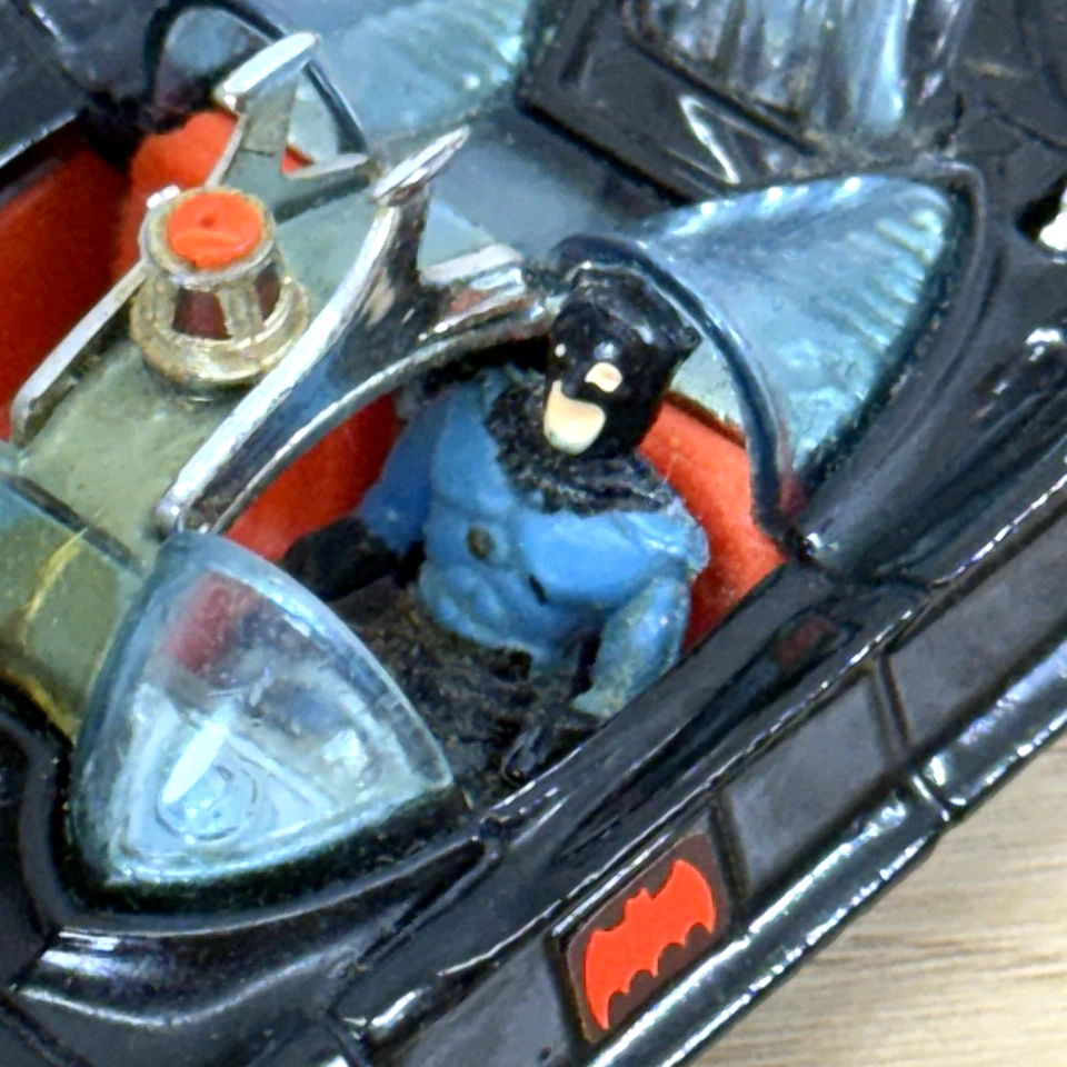 Corgi Toys #267 Batmobile w/ Batman Figure Car Toy Diecast Britain 60s Vintage - Image 4 of 4