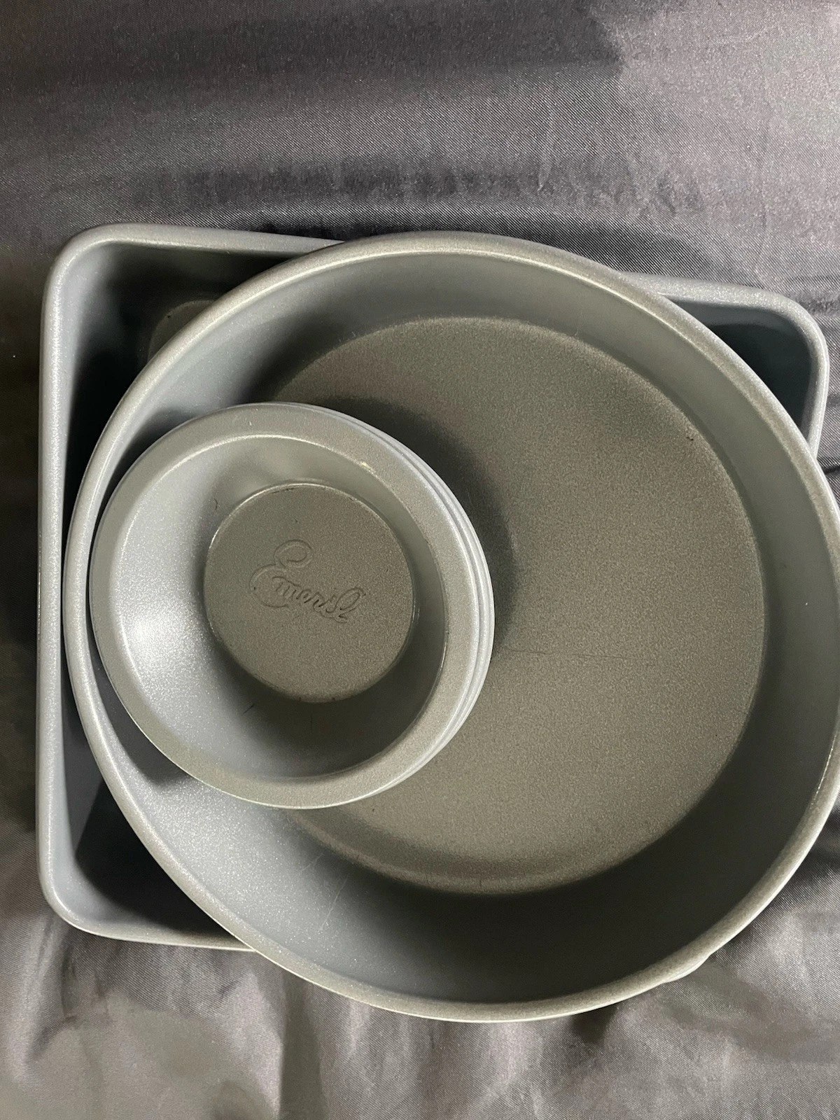 Emeril Lagasse Gray Bakeware Set Cake Pans Baking Dishes Round Square