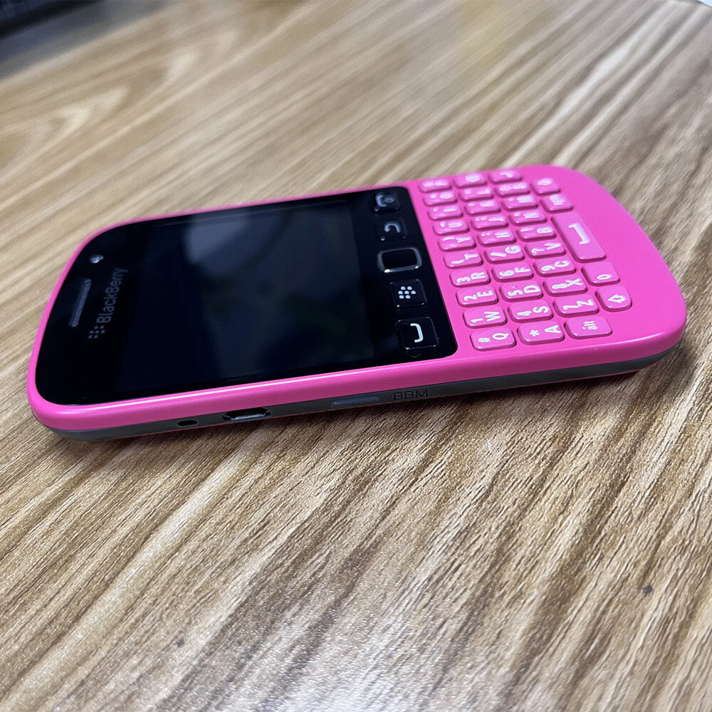 Unlocked BlackBerry 9720 3G WIFI 5MP Camera FM Radio GPS Black