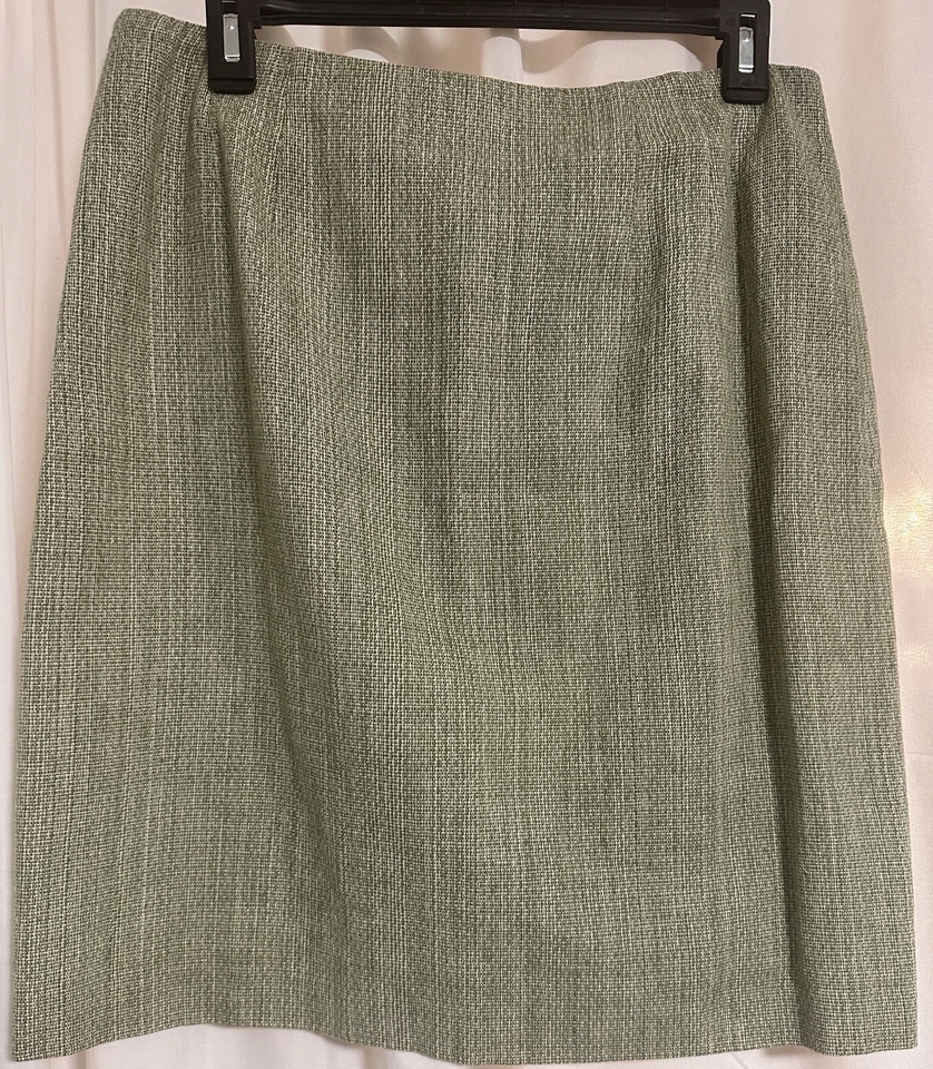 Traje Falda Michael Kors Tweed 2 Piezas - Conjunto Blazer/Falda Verde Para Mujer Talla 6 Foto 4 de 4