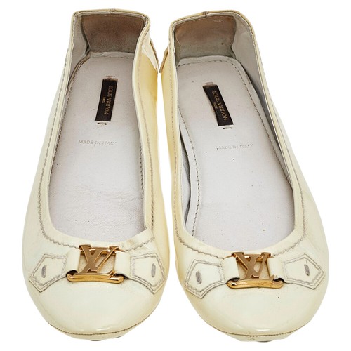Louis Vuitton Cream Patent Leather Oxford Ballet Flats Size 39.5 - Picture 3 of 8