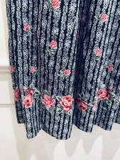 Susan Bristol Floral Midi Skirt Size 10 Black Elastic Waist Women VTG EUC