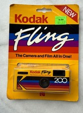 KODAK FLING 200 STORE VINTAGE DISPOSABLE 35MM FILM CAMERA NEW SEALED