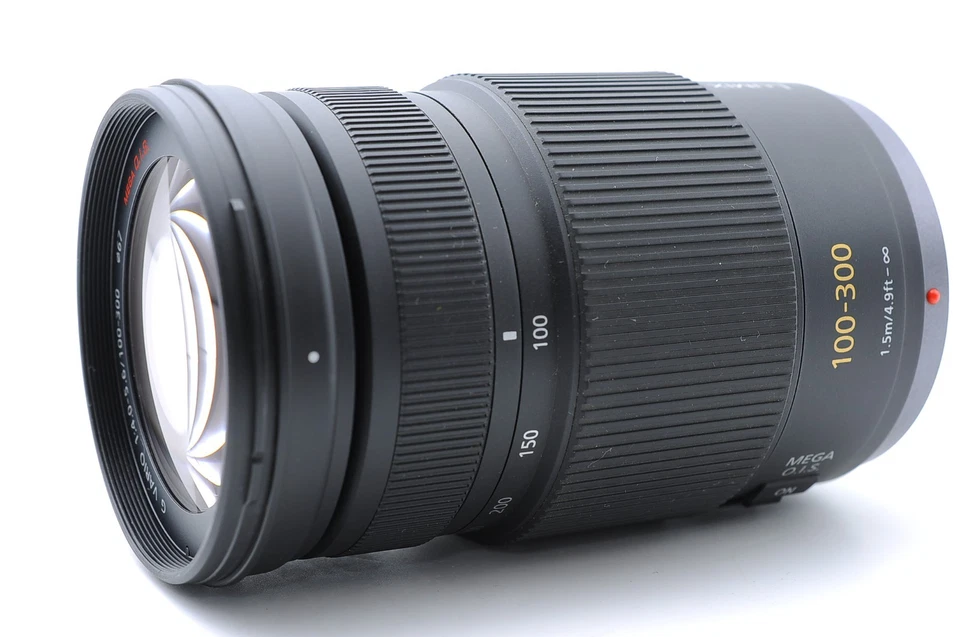 Near Mint Panasonic LUMIX G VARIO 100-300mm f/4-5.6 MEGA O.I.S w/ Hood - Image 3 of 4