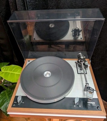 Thorens TD 160 Turntable Works Great Excellent Condition 