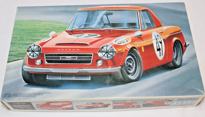 FUJIMI 12110 DATSUN SR311 HISTORIC RACING CAR  1:24