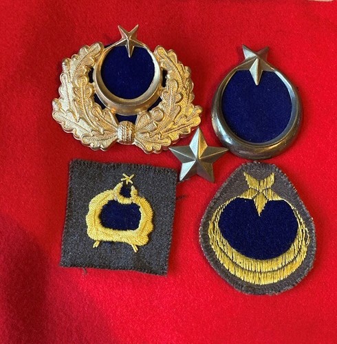 Middle East and Arab Military Badges, Wide selection, see drop down menu - Picture 56 of 105