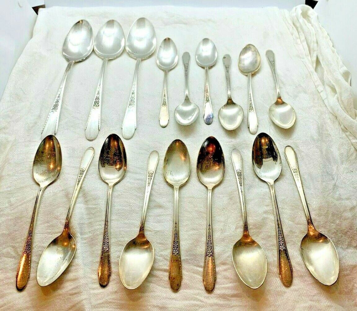 Int'l Lot 18 Silverplate Gardenia 3 Tablespoons Tea Spoons Jewelry Wedding 1941
