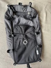 Bugaboo Cameleon bassinet fabric in blacksoft carrycoat and apron cover grey