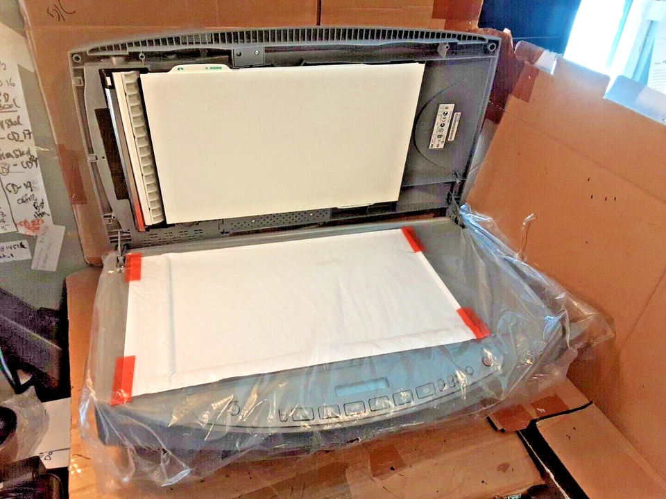 HP ScanJet 8250 + ADF - Standard / Flatbed Scanner GRLYB-0206 PLUS PSU - Image 3 of 4