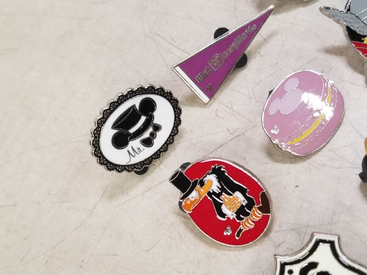Disney まとめ売り カリフォルニアディズニー 「とんすけ」や「ベイマックス」の