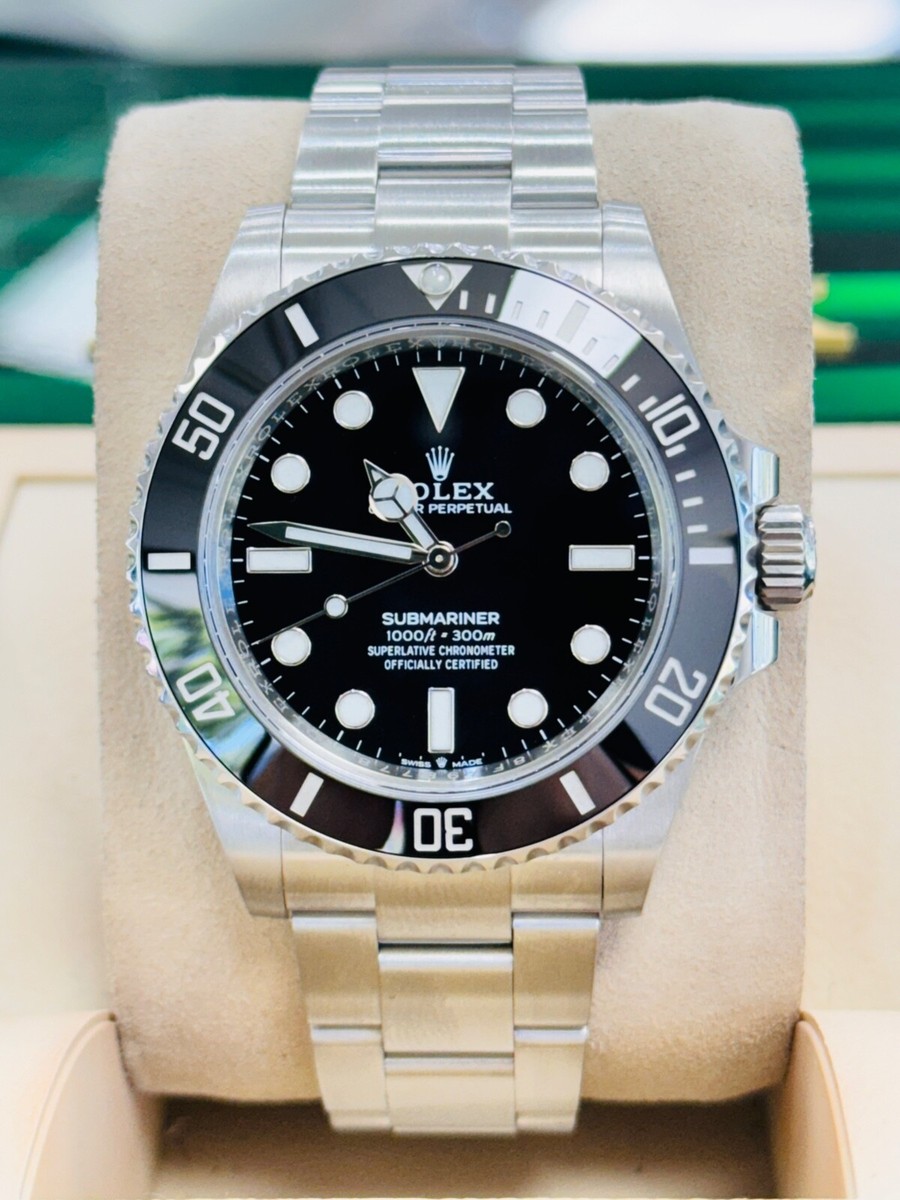 Rolex Submariner 124060 Silver Oyster Bracelet with Black Bezel