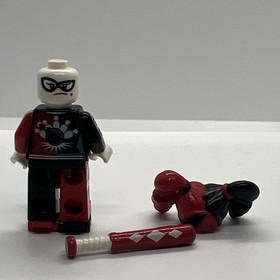 Lego Harley Quinn DC Super Villain Minifigure with Bat  70906 70922 sh306 Sh0306