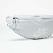 Nike Heritage Waistpack 183 CU IN Unisex 16"L x 4"W x 6"H Light Silver Phantom