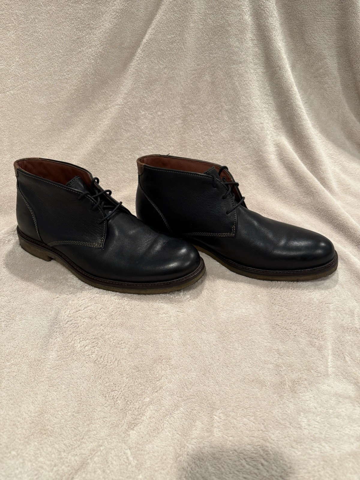 Johnston & Murphy Copeland Men's Chukka Boots Sheepskin, Black, Size 10 1/2