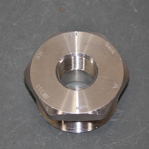 SCI Threaded Bushing Fitting 4307000274, 2-1/2" x 1" NPT, 3" Hex, 304L SS - Picture 2 of 8