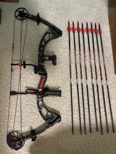 PSE Archery Stinger 3G Compound Bow Black Gray Aluminum with Arrows Quiver Sight