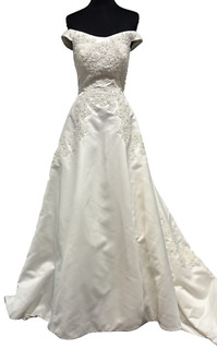 Mori Lee Vintage Size 4 Off The Shoulder Scoop Neck Long Train Has Issues