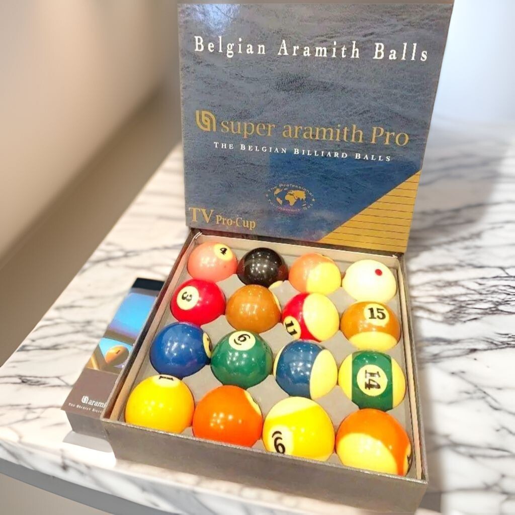 Super Aramith Pro TV Pro-Cup Billiard Balls Set with Box