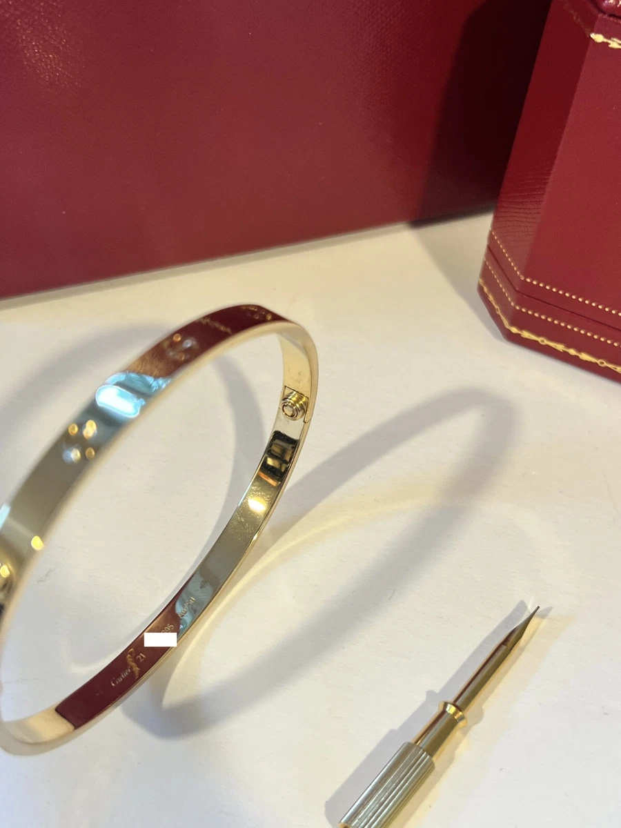 Cartier Love Bracelet With Screw Driver, Same As Original Best Price In  Pakistan | Rs 2000 | find the best quality of Jewelry,jewellery , Bracelets,  Rings, Neck Less, Earrings, Hairpin, Hand Cuff,