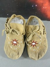ANTIQUE NATIVE AMERICAN DEERSKIN BABY CHILD MOCCASINS HANDMADE BEADED FRINGE