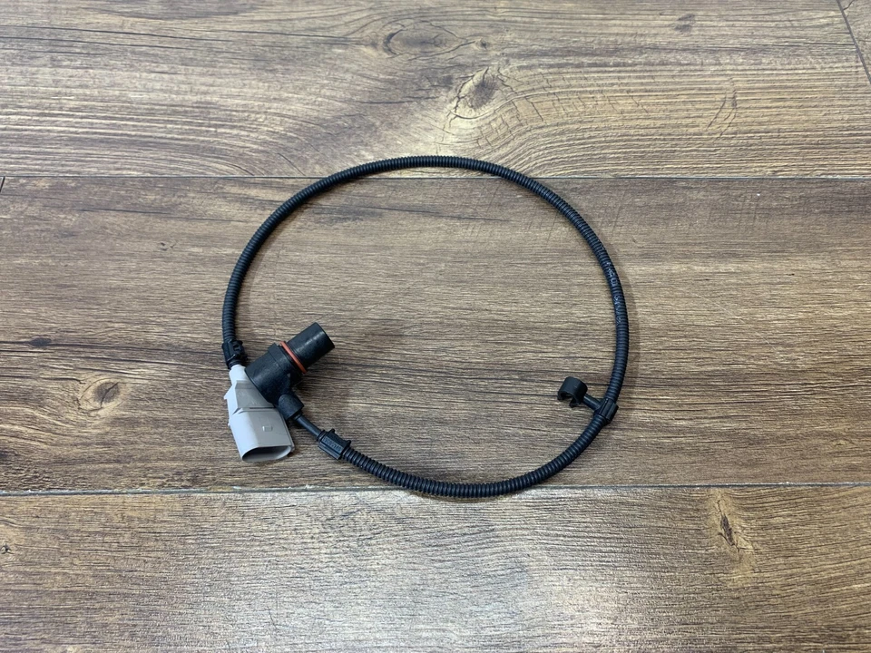 2000-2006 Audi A4 1.8L Engine Crankshaft Position Sensor 071-957-147 OEM NEW - Image 4 of 4