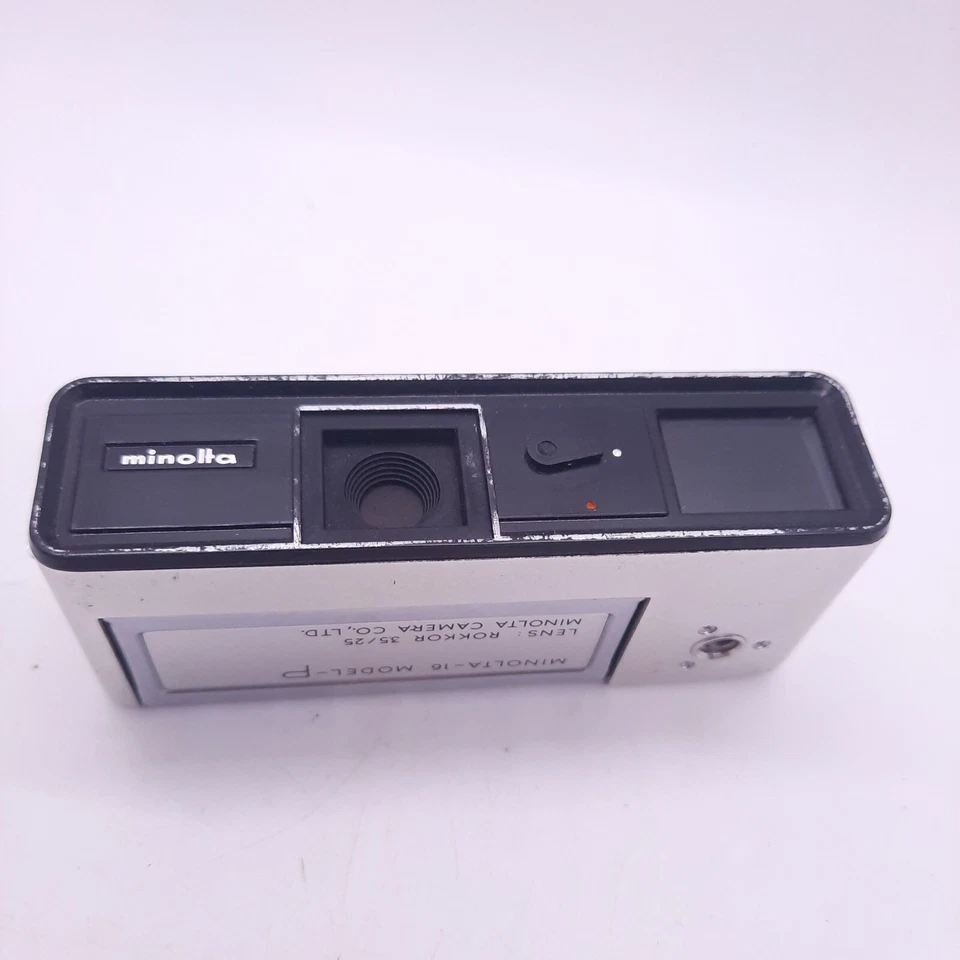 Cámara vintage Minolta 16 modelo P subminiatura 16MM Japón 1960 Foto 2 de 4