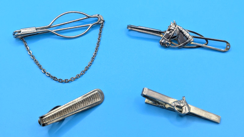 Men's 4PC Vintage Tie Clips Clasps Lot ( 2 Stratton Horse England UK ) (SALE)
